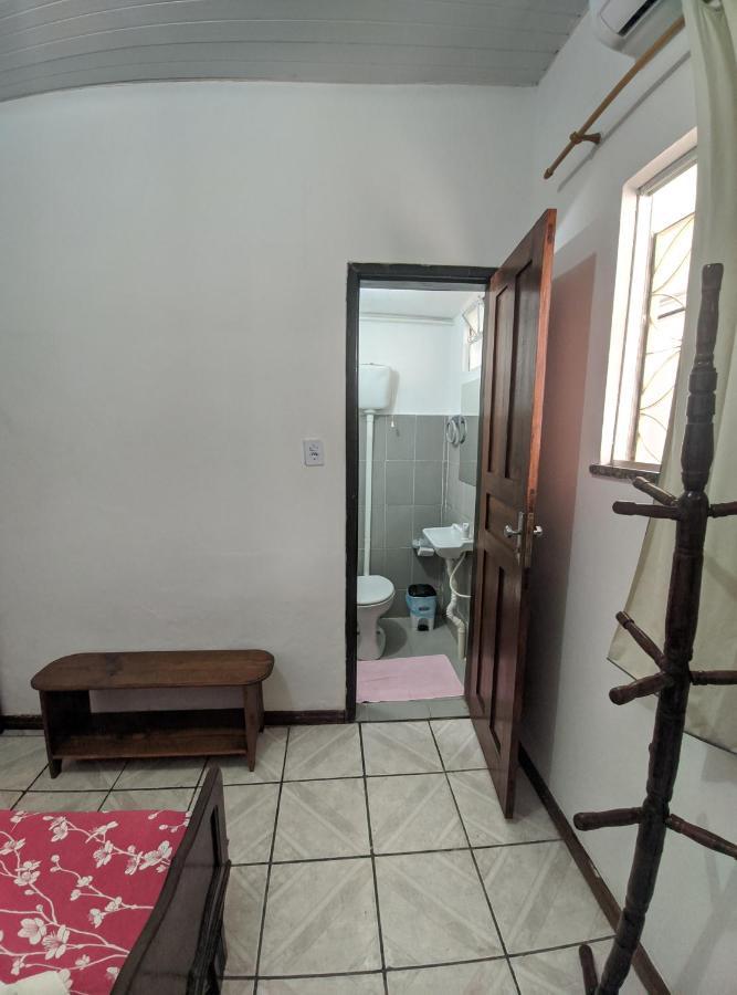 Casa Thayla Pousada 伊塔卡雷 外观 照片